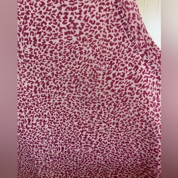 ATHLETA WOMEN'S MICRO CHEETAH BASHFUL ROSE SLEEVELESS BREEZY TOP TANK Sz Large - Picture 3 of 11